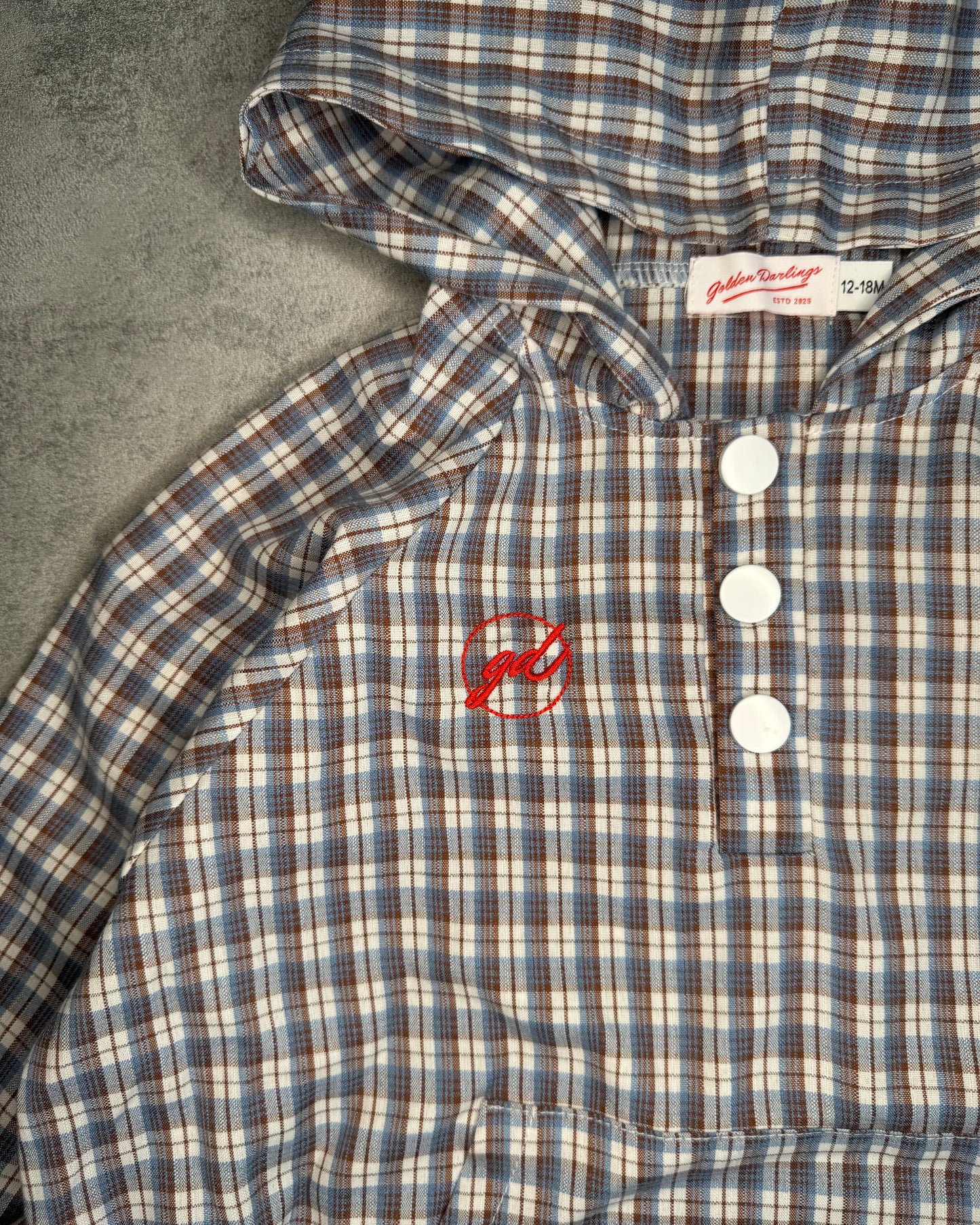Lightweight check pullover